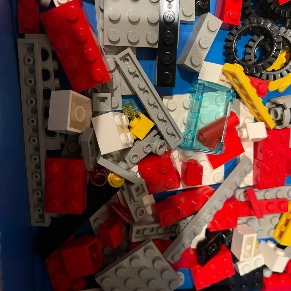 Vintage LEGO System Building Toy Basic Set 715 Incomplete 1990